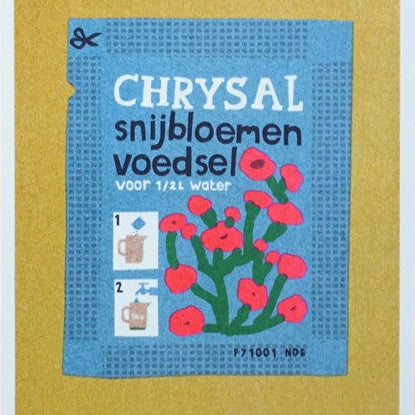 Chrysal snijbloemen voedsel packaging with flowers on a yellow background