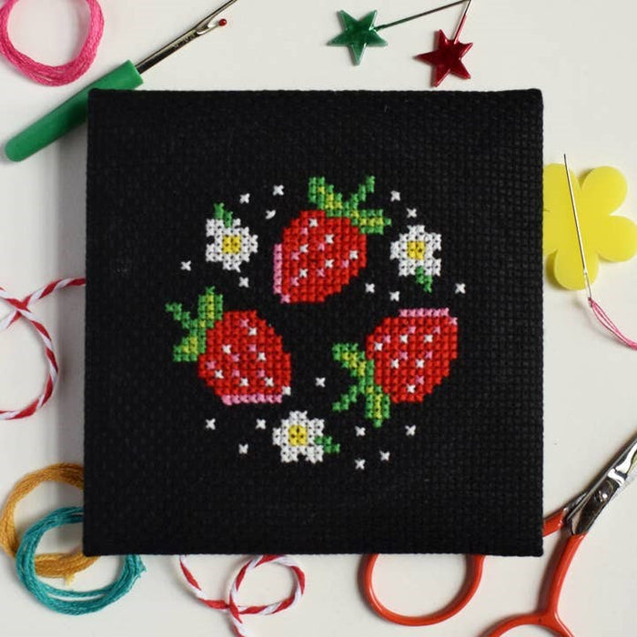The Make Arcade - Mini Cross Stitch - Strawberries