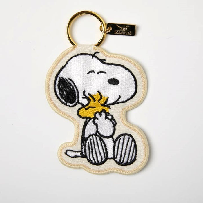 Magpie X Peanuts Key Charm Hug
