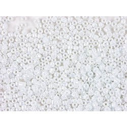 Rico Rocaille Iridescent White 2mm2mm
