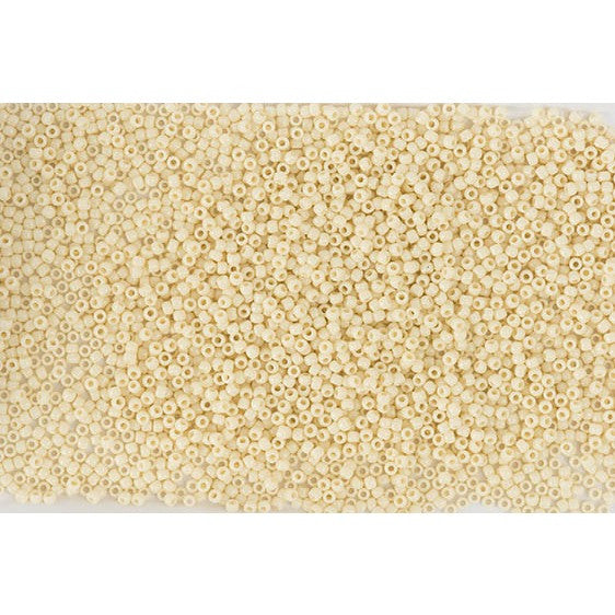 Rico Itoshii Bead Beige Opaque12g 22mm