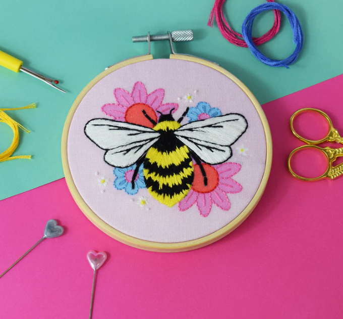 The Make Arcade - Midsummer Bee Mini Embroidery Kit