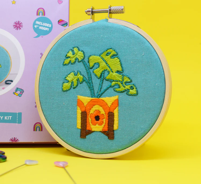 The Make Arcade - Monstera Mini Embroidery Kit