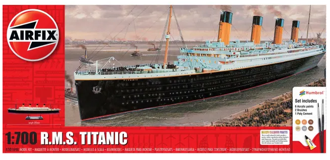 RMS Titanic Gift Set 1:700