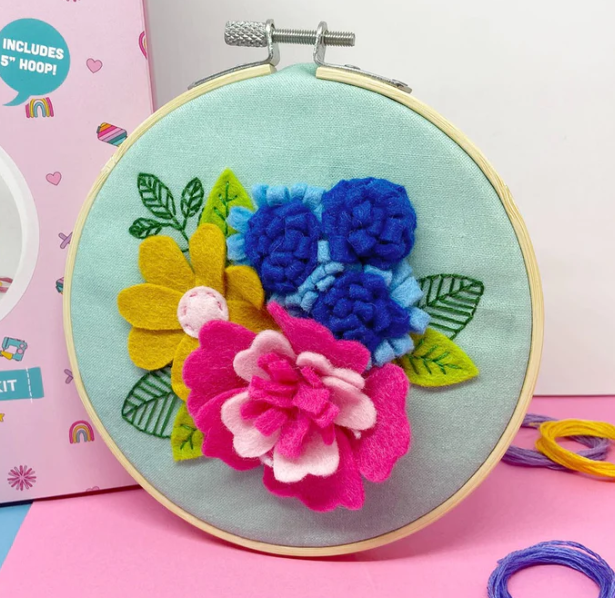 The Make Arcade - 'Spring Flowers' Embroidery & Applique Felt Hoop Kit