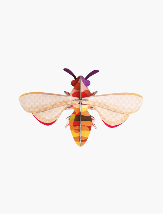Studio Roof: Wall Decor Honey Bee